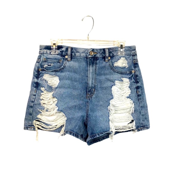 American Eagle Outfitters Pants - American Eagle Distressed Curvy Mom Short 6